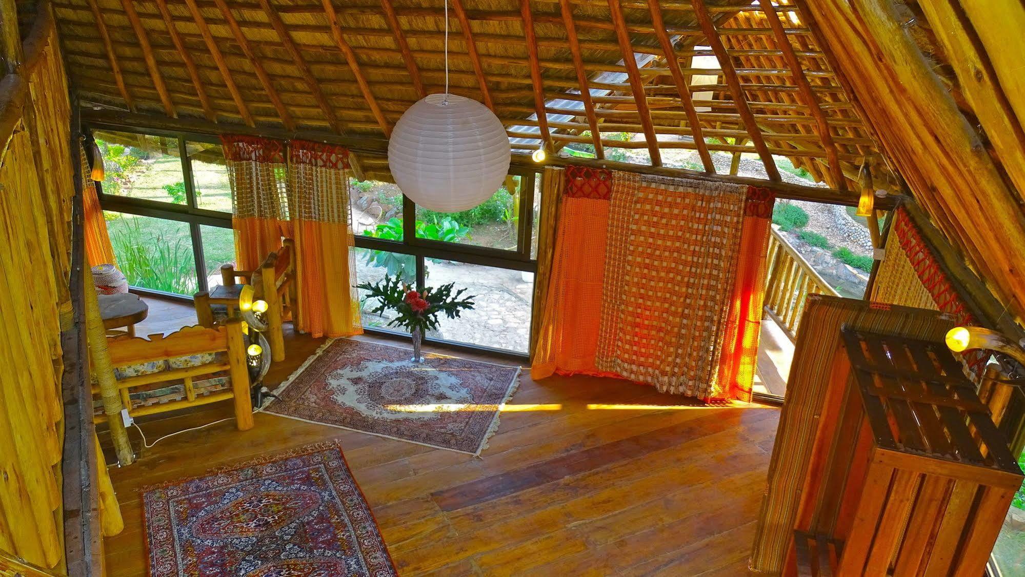 Malakai Eco Lodge Kajansi 외부 사진
